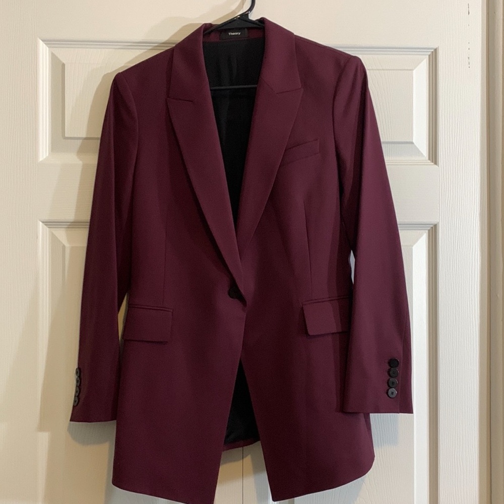 Theory Good Wool Etiennette Blazer in Plum